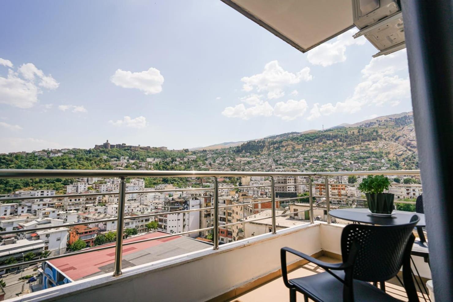 View City Apartments Gjirokastër 외부 사진